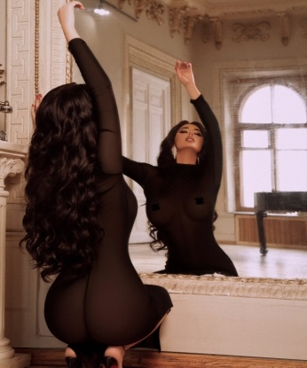 Живу в Москве и готова подарить тебе незабываемые моменты удовольствия. 💋
✔️ Мои услуги включают все, что нужно для полного удовлетворения твоих желаний. Расслабляющий массаж, страстные поцелуи, оральный секс и многое другое - подарят тебе нирвану. ❤️
🔥 Мои клиенты оставляют положительные отзывы о нашей встрече. Мои фото 100% реальны - когда ты меня увидишь, ты останешься в восторге от моей красоты. ✨
Не упускай возможность окунуться в мир страсти и наслаждения со мной в Москве. 🌆 Сделай шаг к наслаждению и свяжись со мной прямо сейчас! 💕 Виктория
